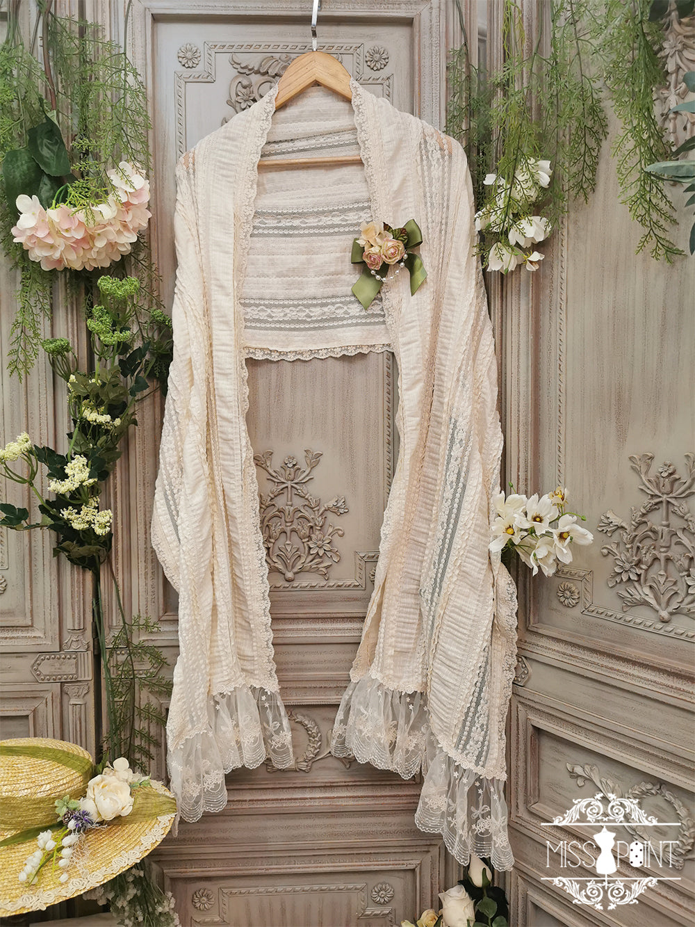 Miss point - Sally's Garden - Lace Cotton Lolita Shawl ivory