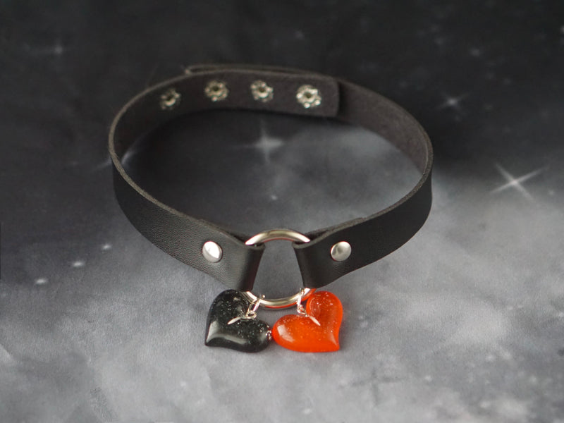Strange Sugar - Gothic Lolita Cross Leather Choker No.3 Black and red heart