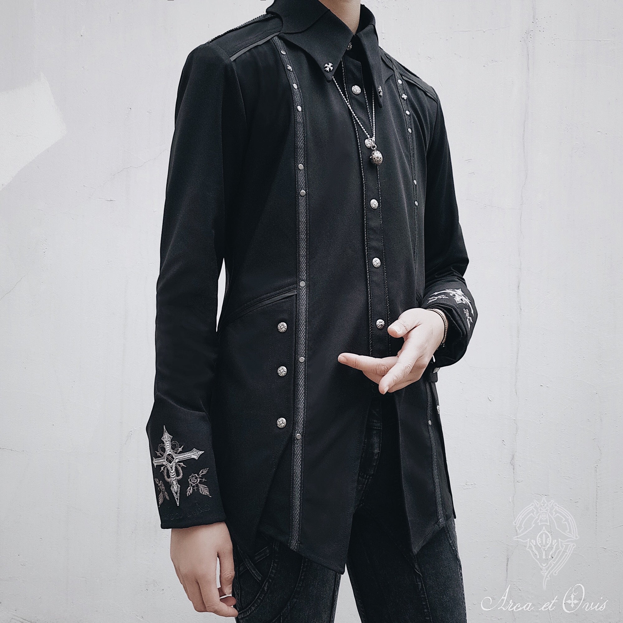 Arca et Ovis - Bat Wings - Ouji Lolita Shirt, Long Sleeve S Female (embroidery at the back and cuffs)