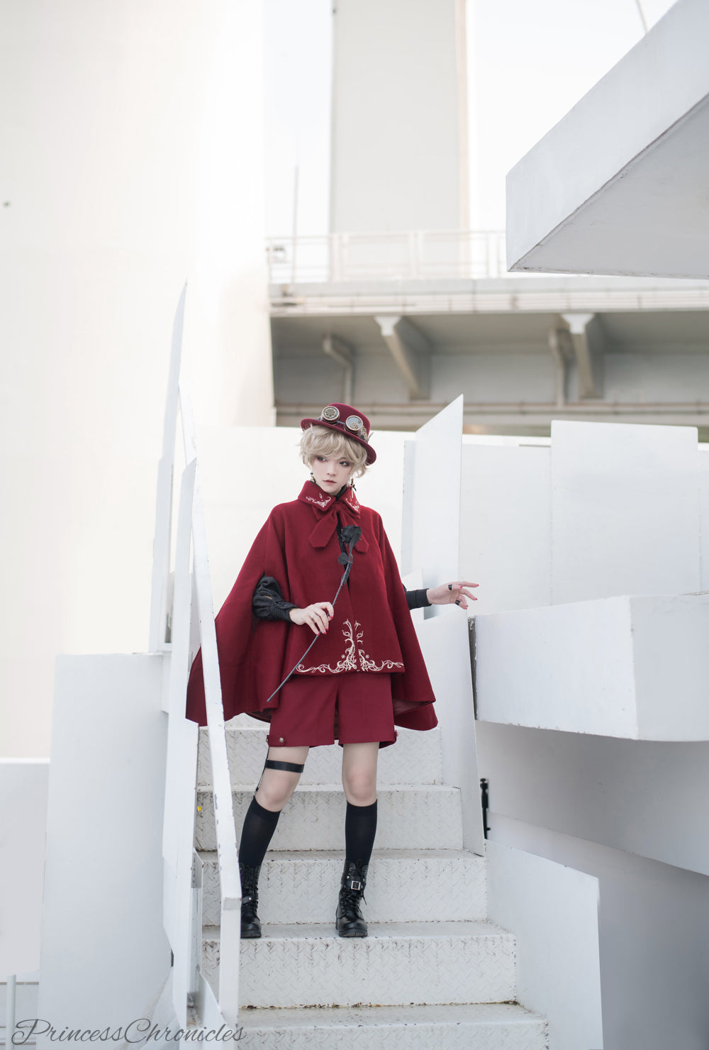 Princess Chronicles - Medieval Ouji Lolita Embroidered Cape S Red Cloak