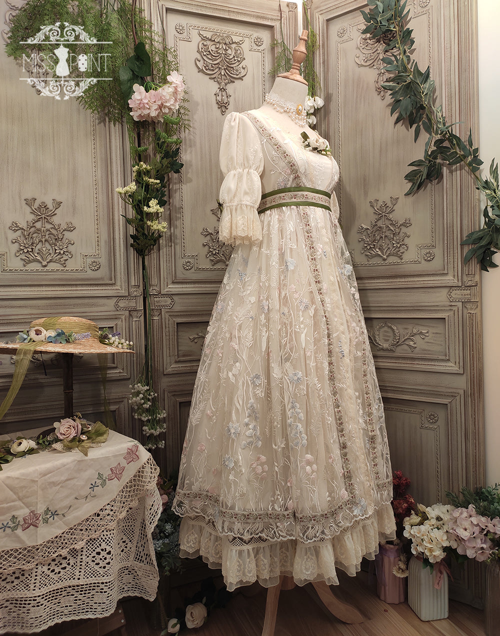 Miss point~Sally's Garden~Luxuriant Royal Lolita OP 1772:46371