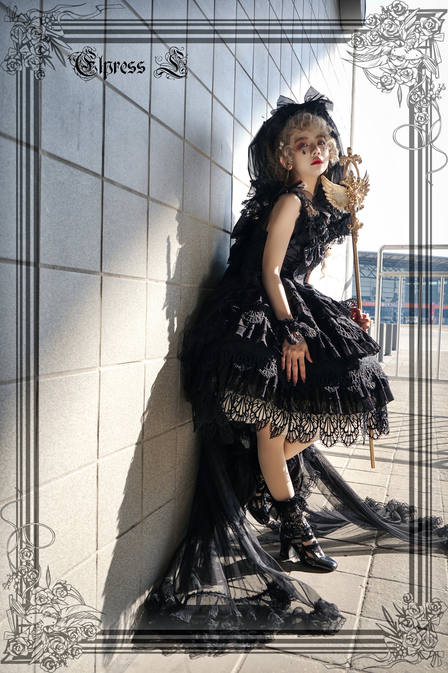 Elpress L - A Kiss from Heaven - Flounce Pendant Embroidery Lolita Socks