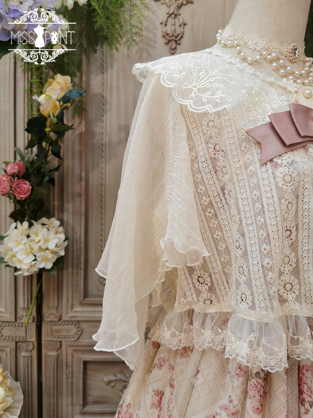 Miss Point - Woody Rose - Elegant Retro Lolita Blouse