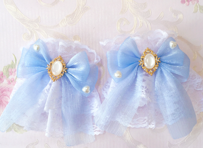 (Buyforme)Sakura Home~Sweet Lolita Handmade Lace Bows Cuffs a pair of light blue cuffs  