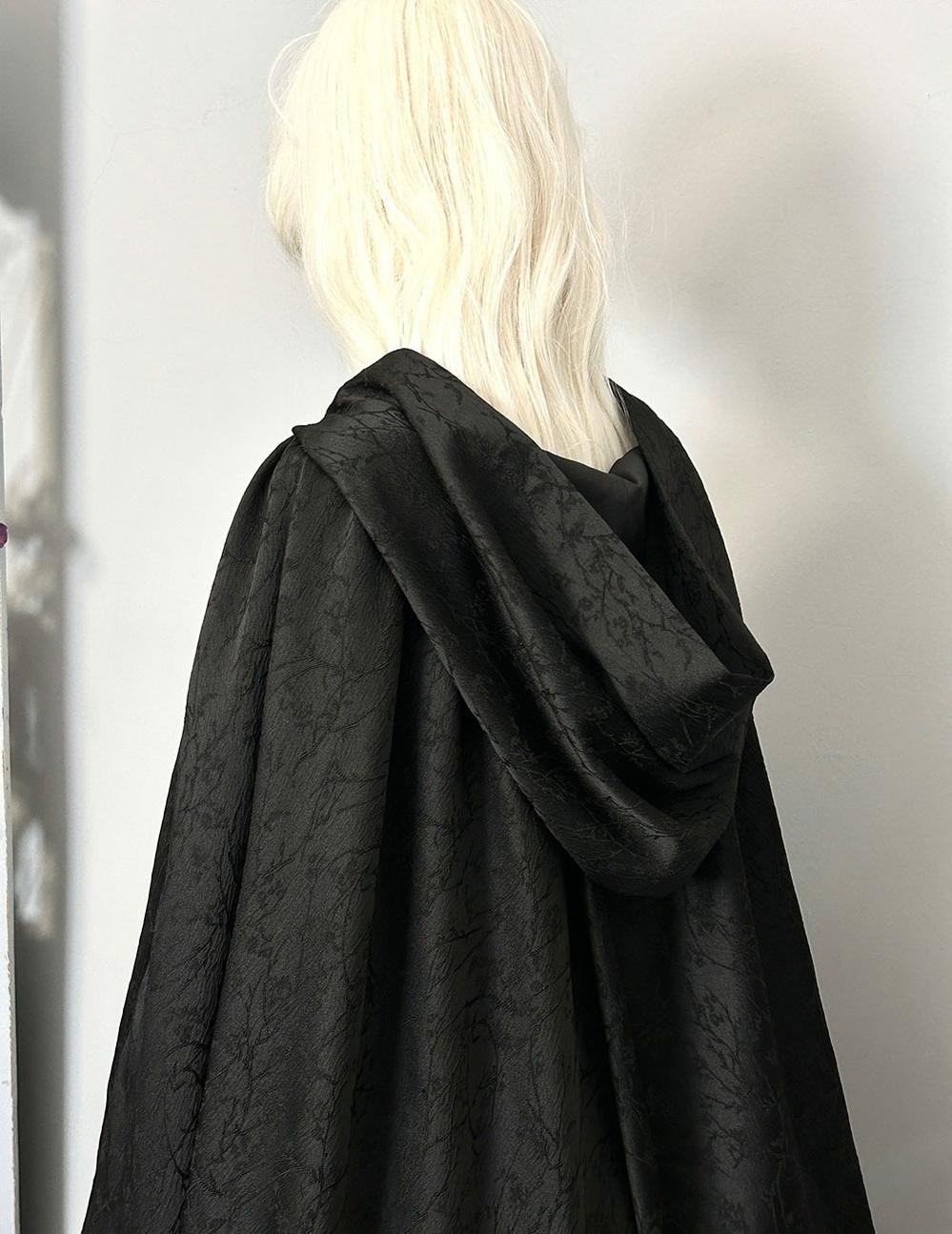 ZJstory~Gothic Lolita Cape Long-sleeved Shawl with Detachable Hood 42129:734118