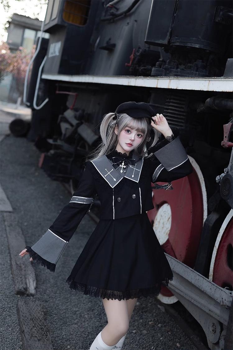 CastleToo~Rules of the Otherworld~Gothic Ouji Lolita Shorts Set with Embroidery Jacket