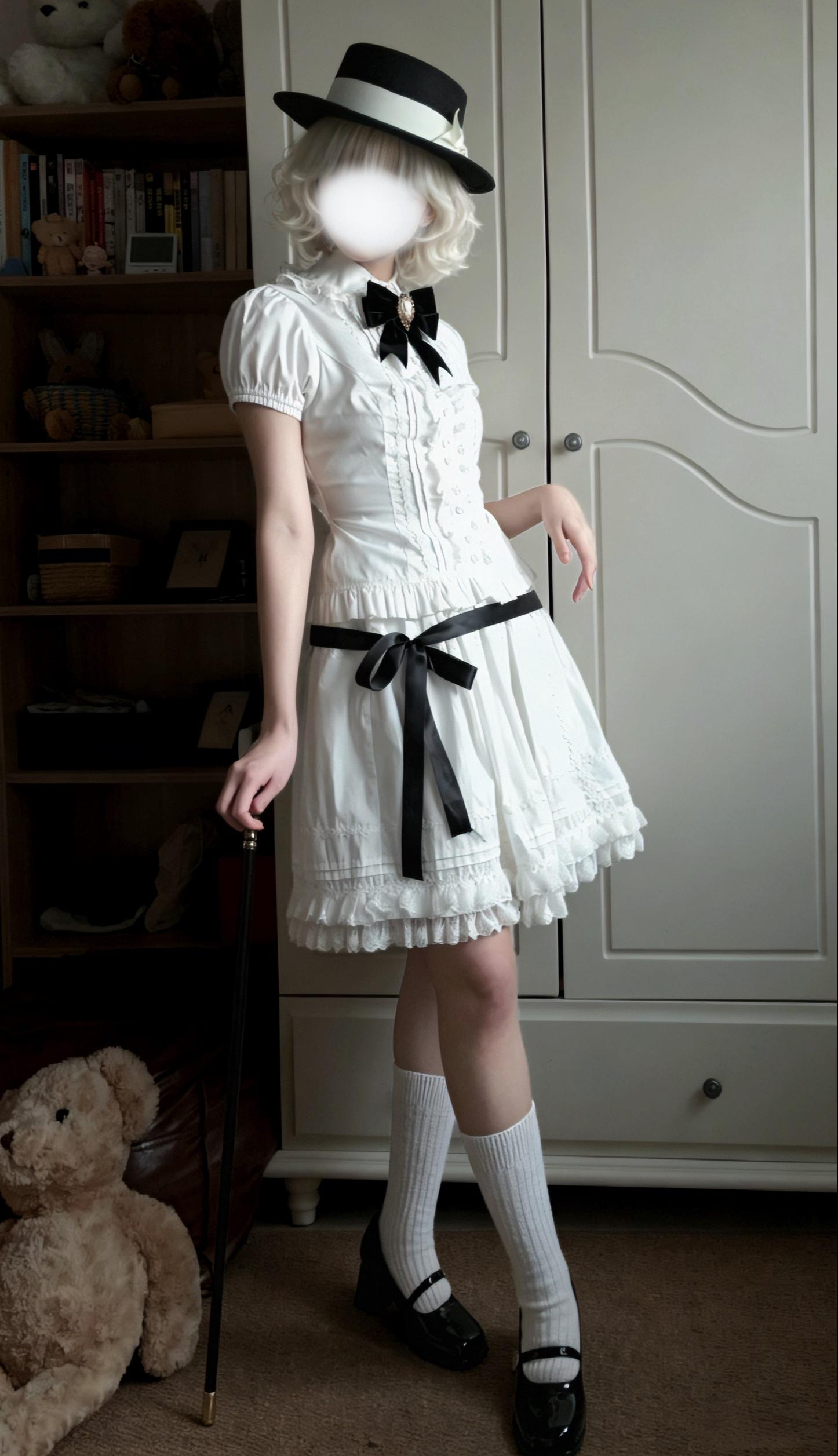 Sugar Heart Rose - Cotton Old School Lolita SK with Ruffled Hem