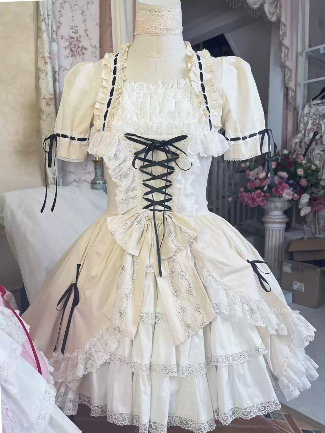 Lace Garden - Miss Rella - Vintage Retro Lolita OP Dress