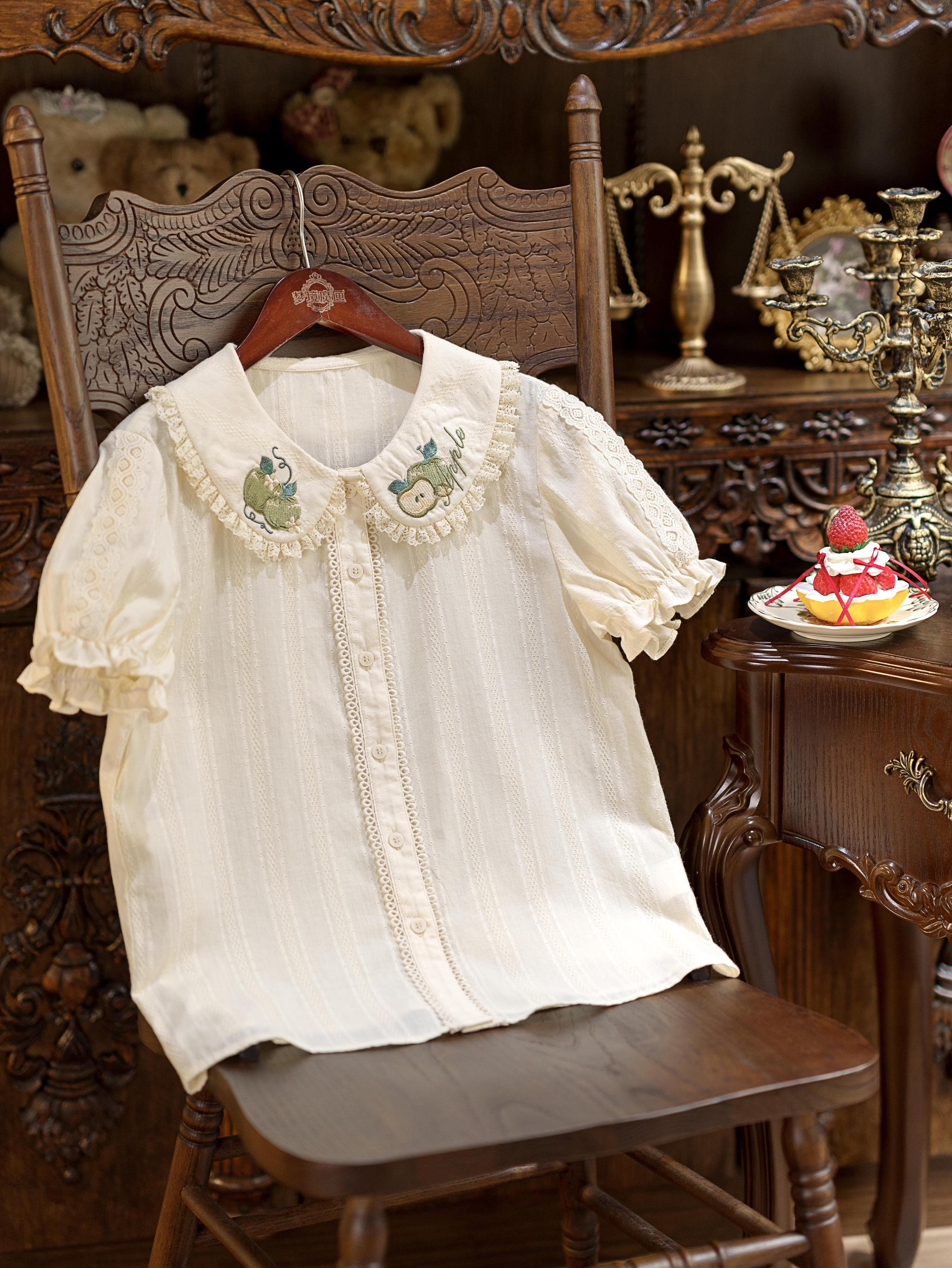 Abundant Tea Time - Kawaii Lolita Blouse, Cotton & Embroidery Green Apple S