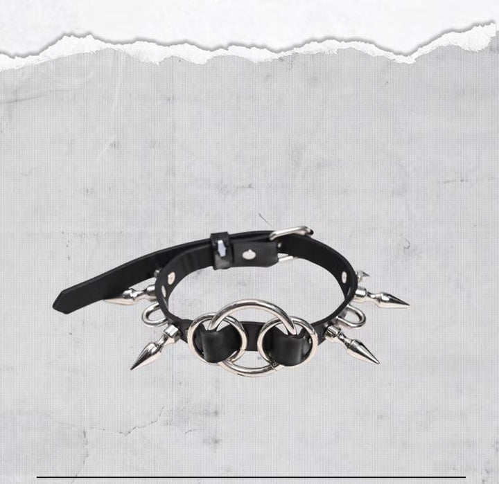 Broken Bone~Punk Lolita Choker Rivet Circle Necklace   