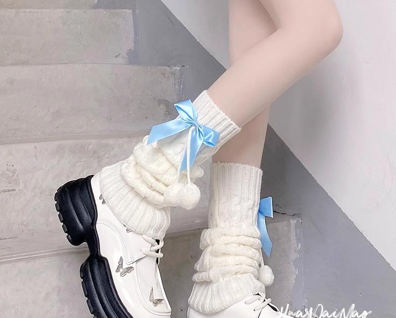 Hua Nai Cat~Cute Lolita Leg Warmers Winter Knitted JK Pile Socks Free size White Milk - with a blue butterfly knot 