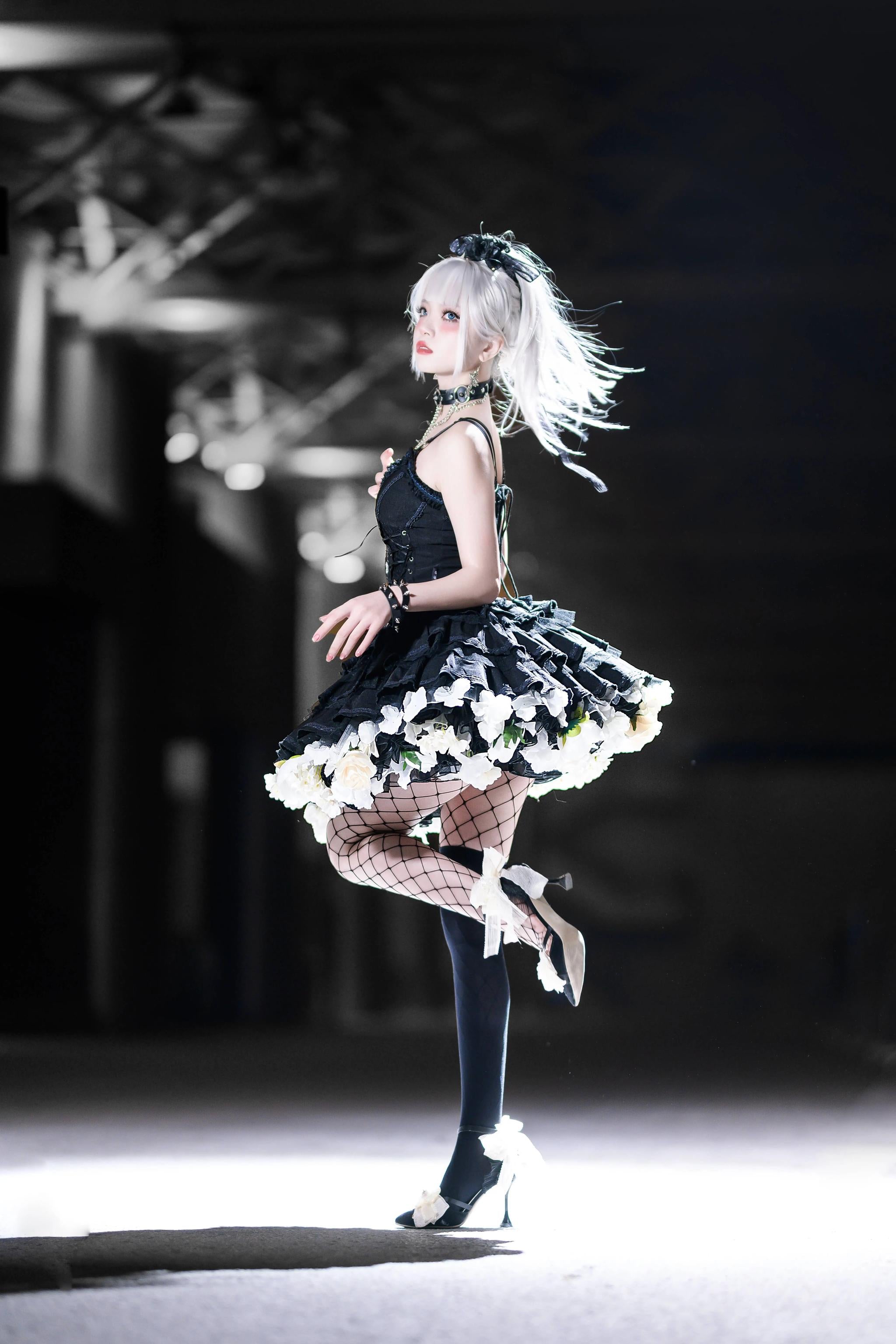 Sky Rabbit - Floral Lolita Petticoat with Detachable Trim Black X White One Size Double-layer Petticoat - 35 cm (2 petticoats included)