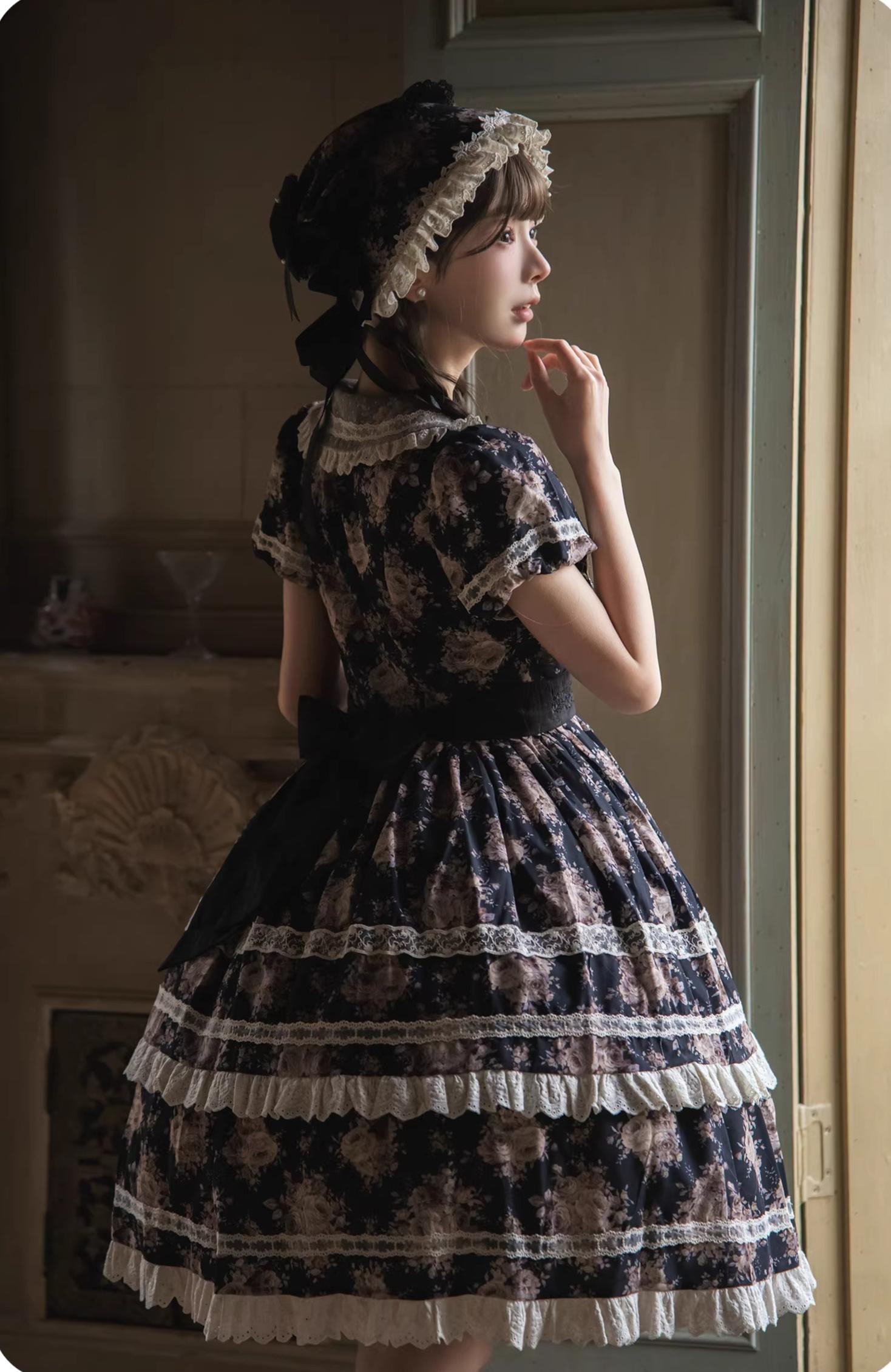 Black Rose - Printed Old School Lolita Dress, Front Opening