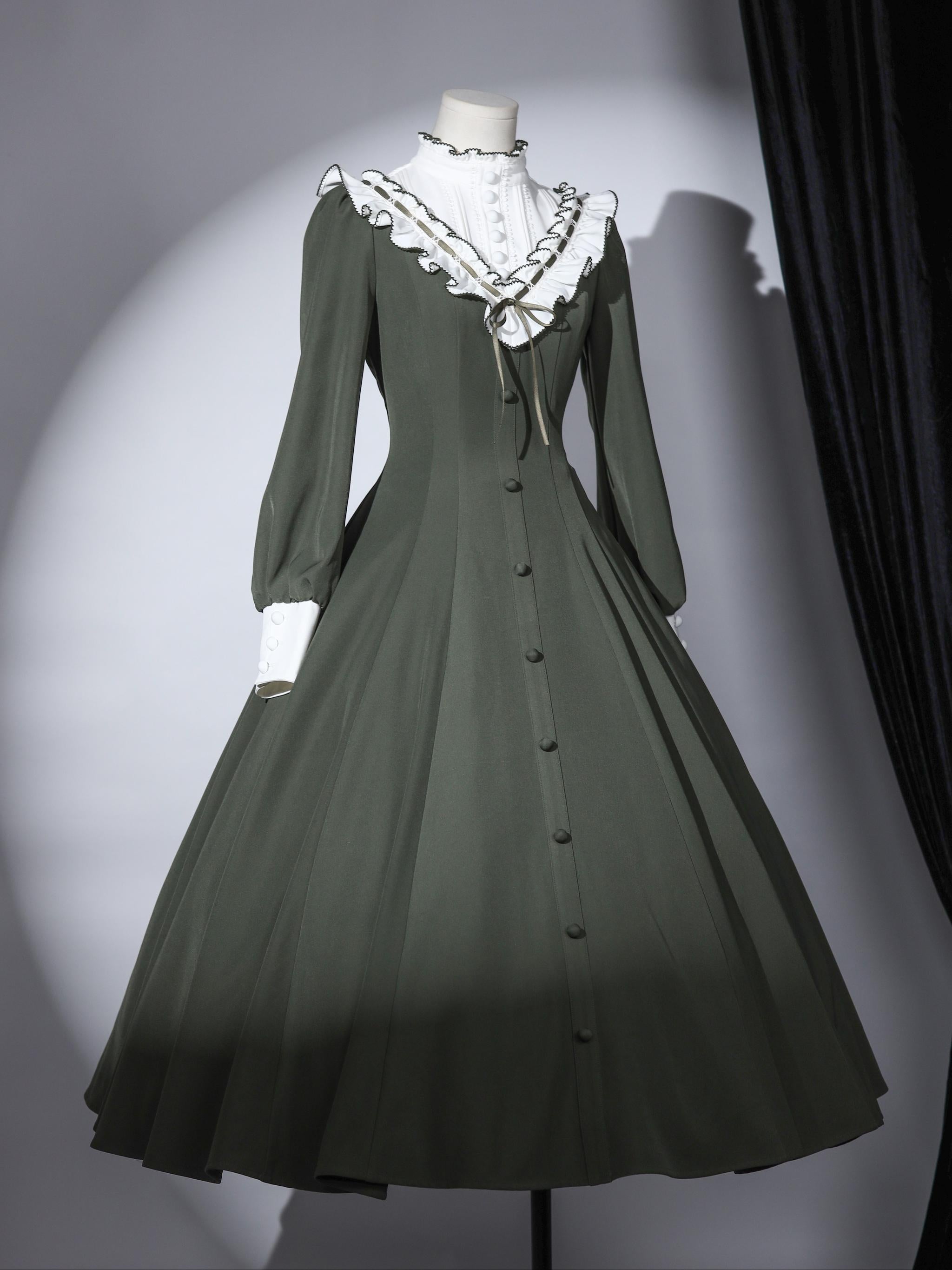Winter Birch - Classic Lolita Slim Fit OP Dress, Standing Collar Green - Long OP S