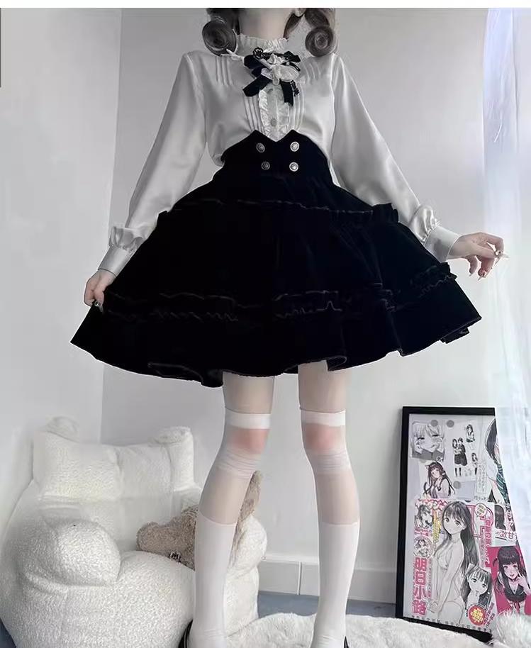 CastleToo~Erosion Heart F-Type~Ouji Lolita Suit Black Velvet Shorts and Skirt