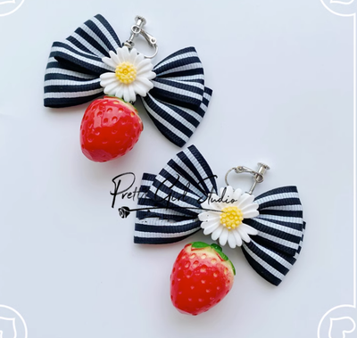 Pretty Girl Lolita~Sweet Lolita Red-Black DIY Strawberry Headdress a pair of black and red ear clips  