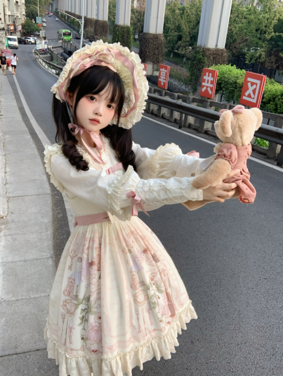 3 Puppets~Elegant Lolita Bear Embroidery Mutton Sleeve Blouse   
