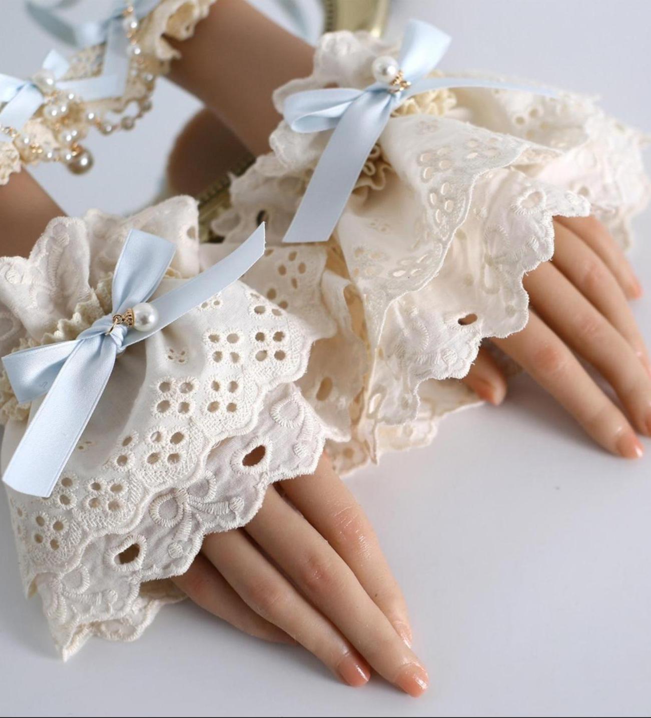 Little Butterfly - Sweet Lolita Headdress Set, Lace & Bows A Pair of Cuffs