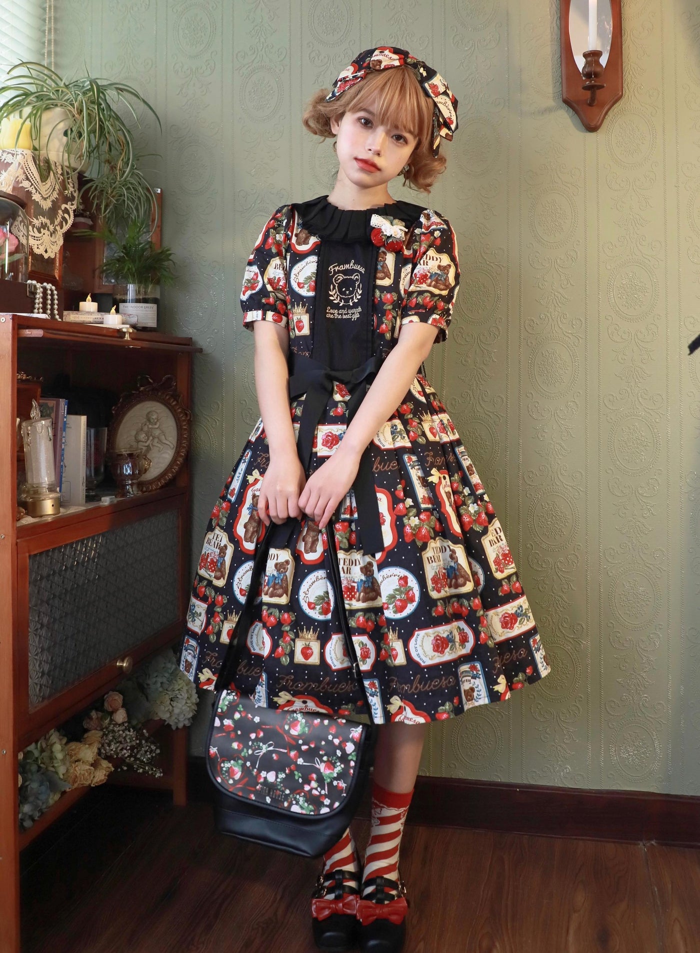 Frambuesa~XiangYe~Sweet Lolita OP Dress Bear Strawberry Prints Dress   
