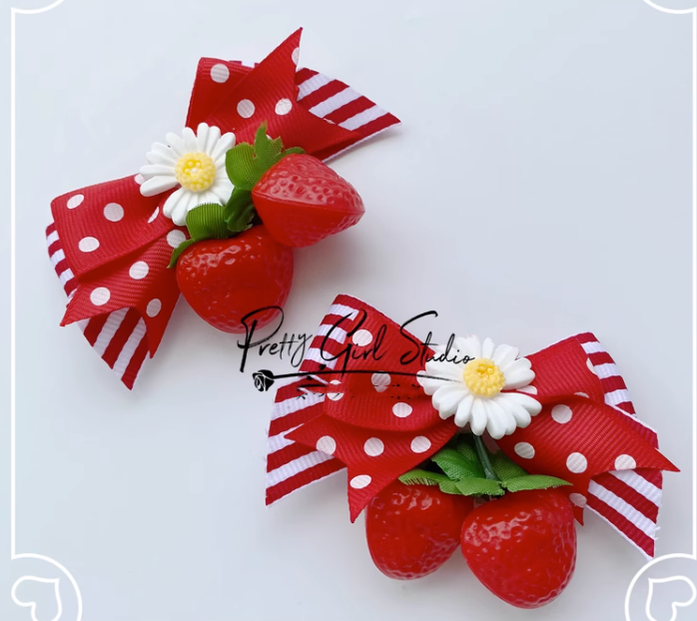 Pretty Girl Lolita~Sweet Lolita Red-Black DIY Strawberry Headdress a pair of red small clips  