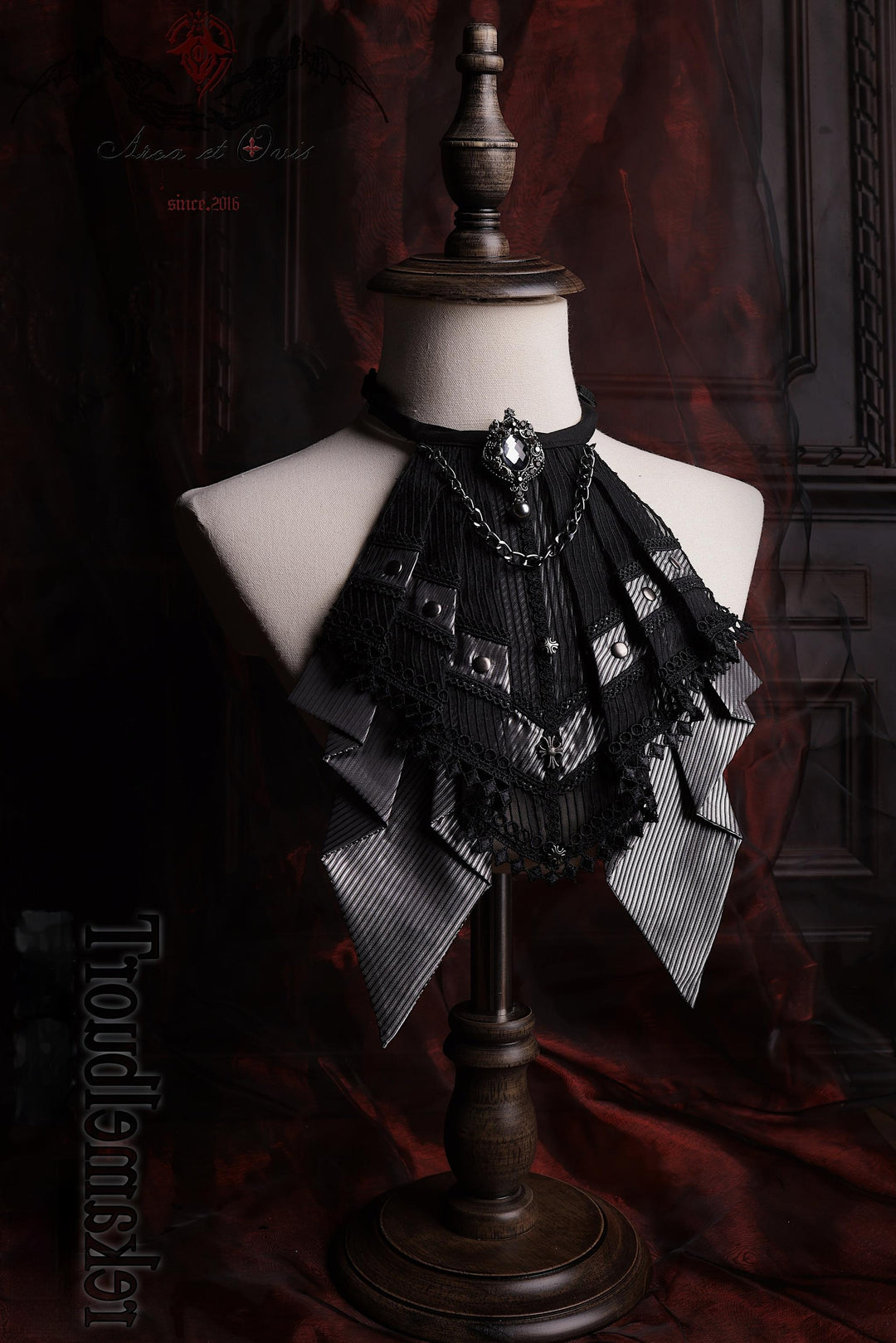 Arca et Ovis~Ouji Lolita Jabot Gothic Lolita Accessory Multiple Colors F Silver Grey Twill