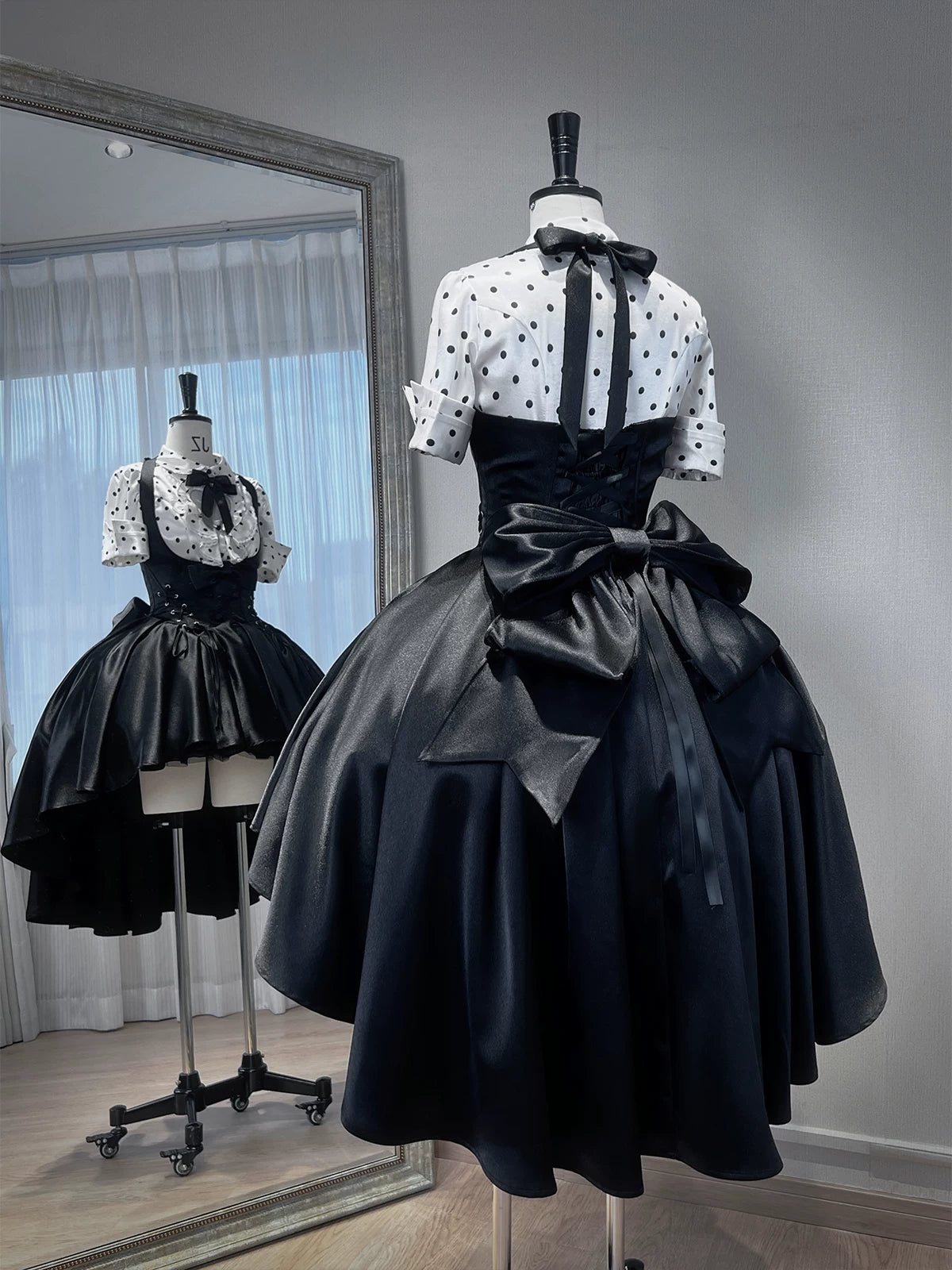 Dalmatian - Gothic Lolita Bust-supporting JSK Dress, High-low Hem 45605:854977