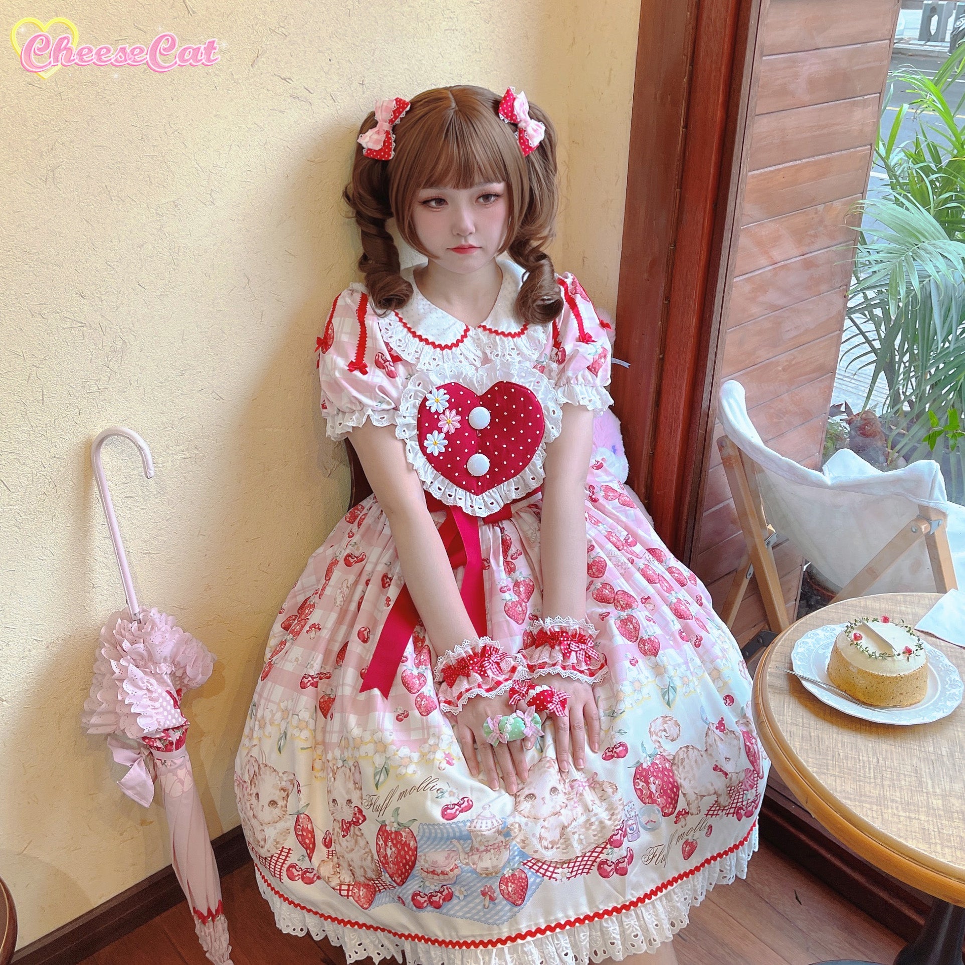 (Buyforme)Cheese Cat~Sweet and Playful Strawberry Gingham Lace Cuffs 15200:200670