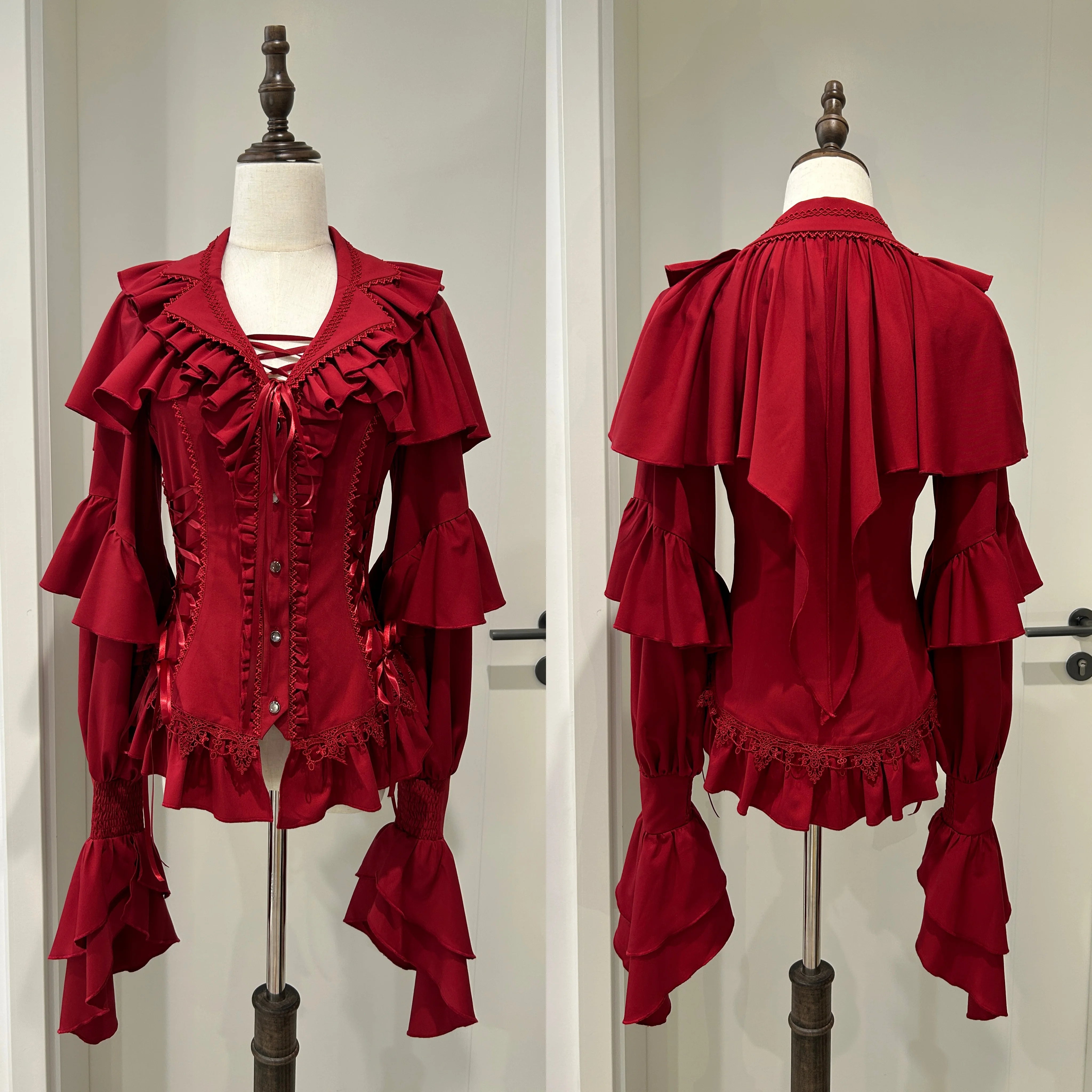 Cocoon Prelude - Gothic Lolita Capelet-Sleeve Blouse