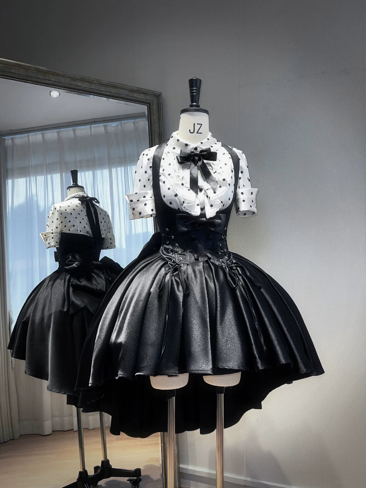 Dalmatian - Gothic Lolita Bust-supporting JSK Dress, High-low Hem 45605:854955