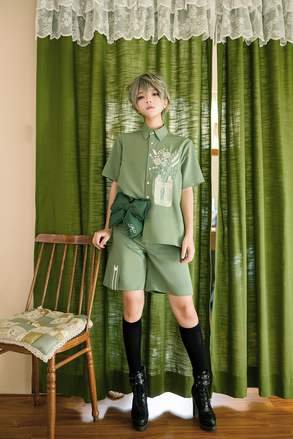 Princess Chronicles - Limited Flowering Time - Ouji Lolita Green Flower Embroidery Shirt