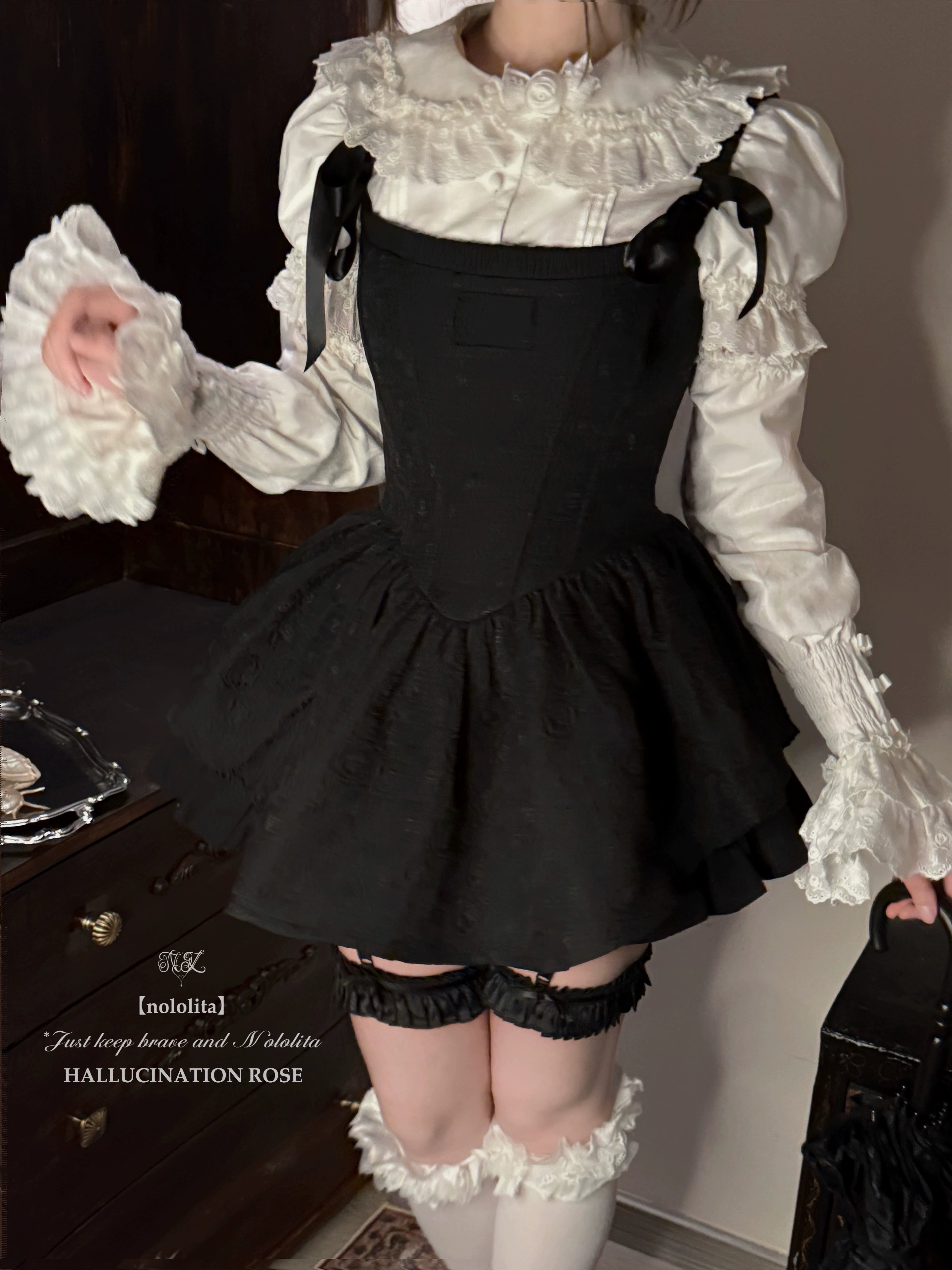 Nololita~Nightingale~Old School Lolita Shirt with Detachable Sleeves 41944:720496