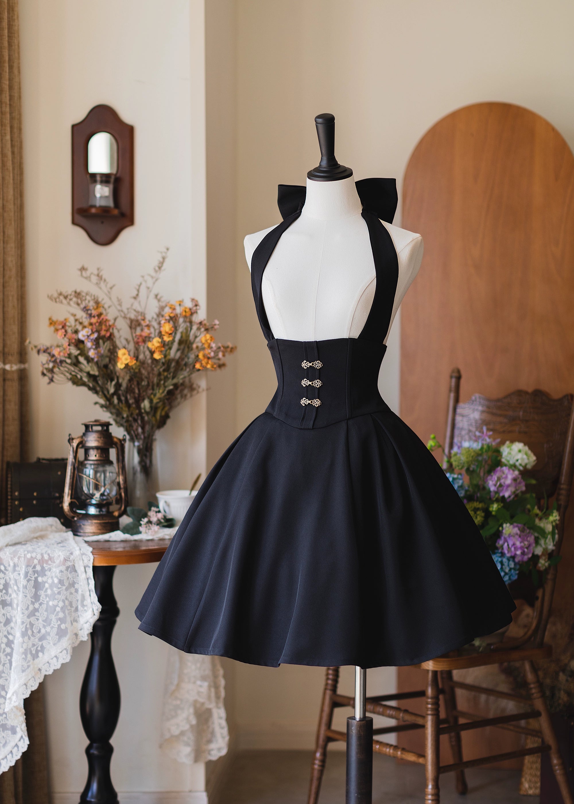 Forest Wardrobe - Vintage Lolita Fishbone Halter SK, Autumn Jacket S Halter Skirt Only - Black Short Version