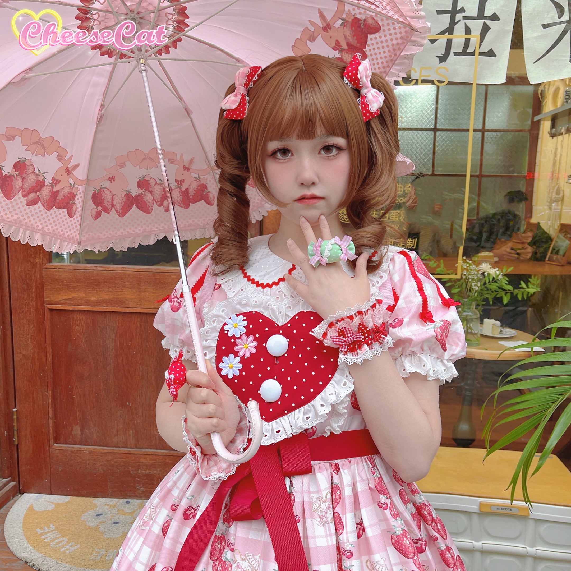(Buyforme)Cheese Cat~Sweet and Playful Strawberry Gingham Lace Cuffs 15200:200666
