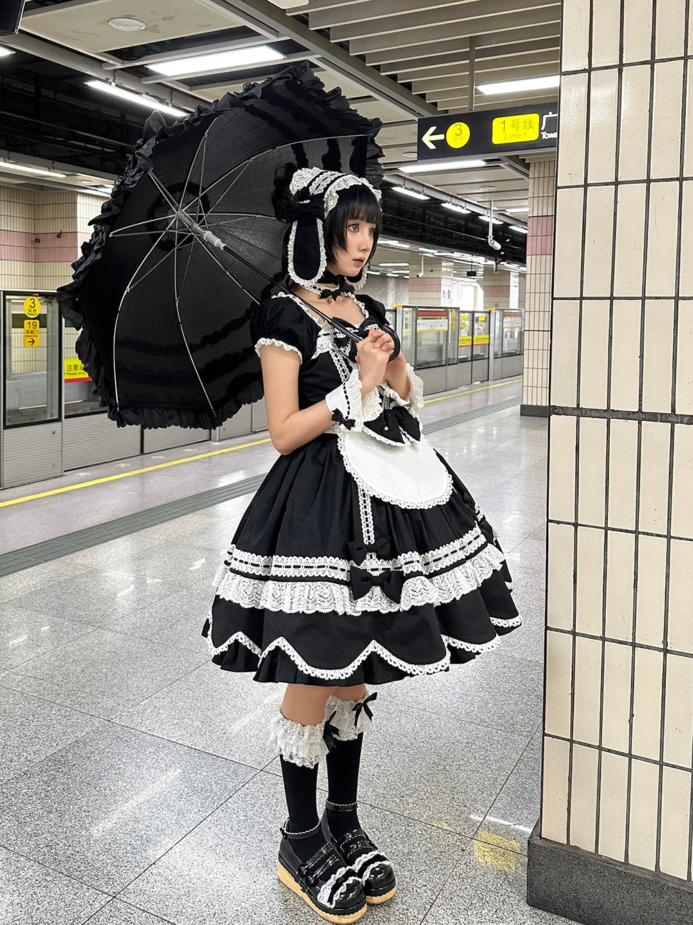 Miss Point - Vintage Petal Rabbit - Old School Lolita OP Cotton Dress With Petal-Shaped Hem 43135:768519