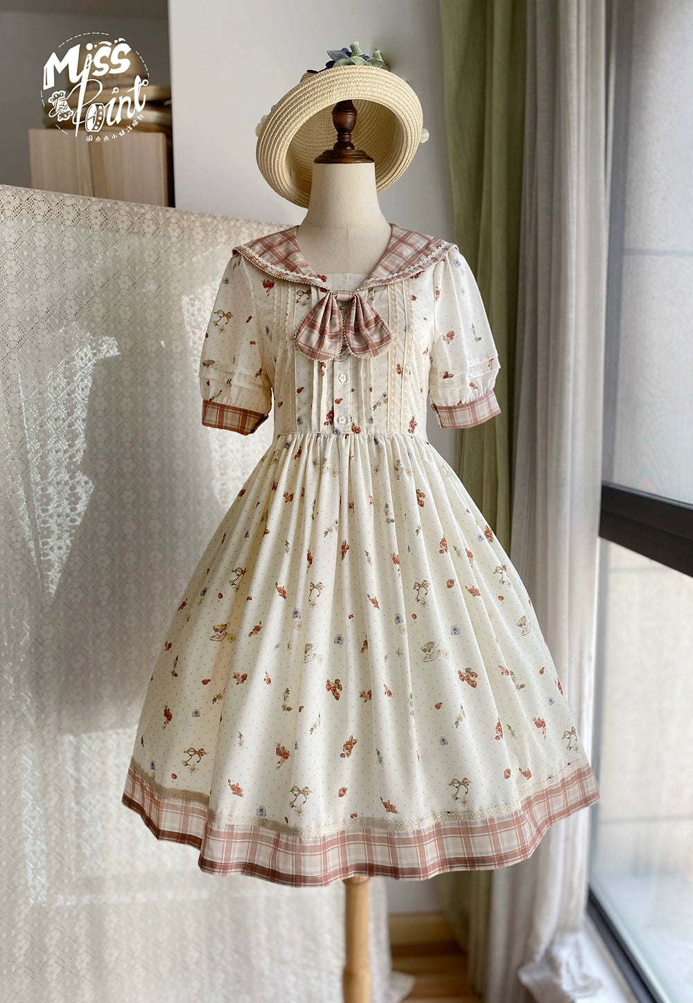 Miss Point~Sweet Lolita OP Cute Lolita Dress With Sailor Collar XS Short-sleeved style (without lace on front) 