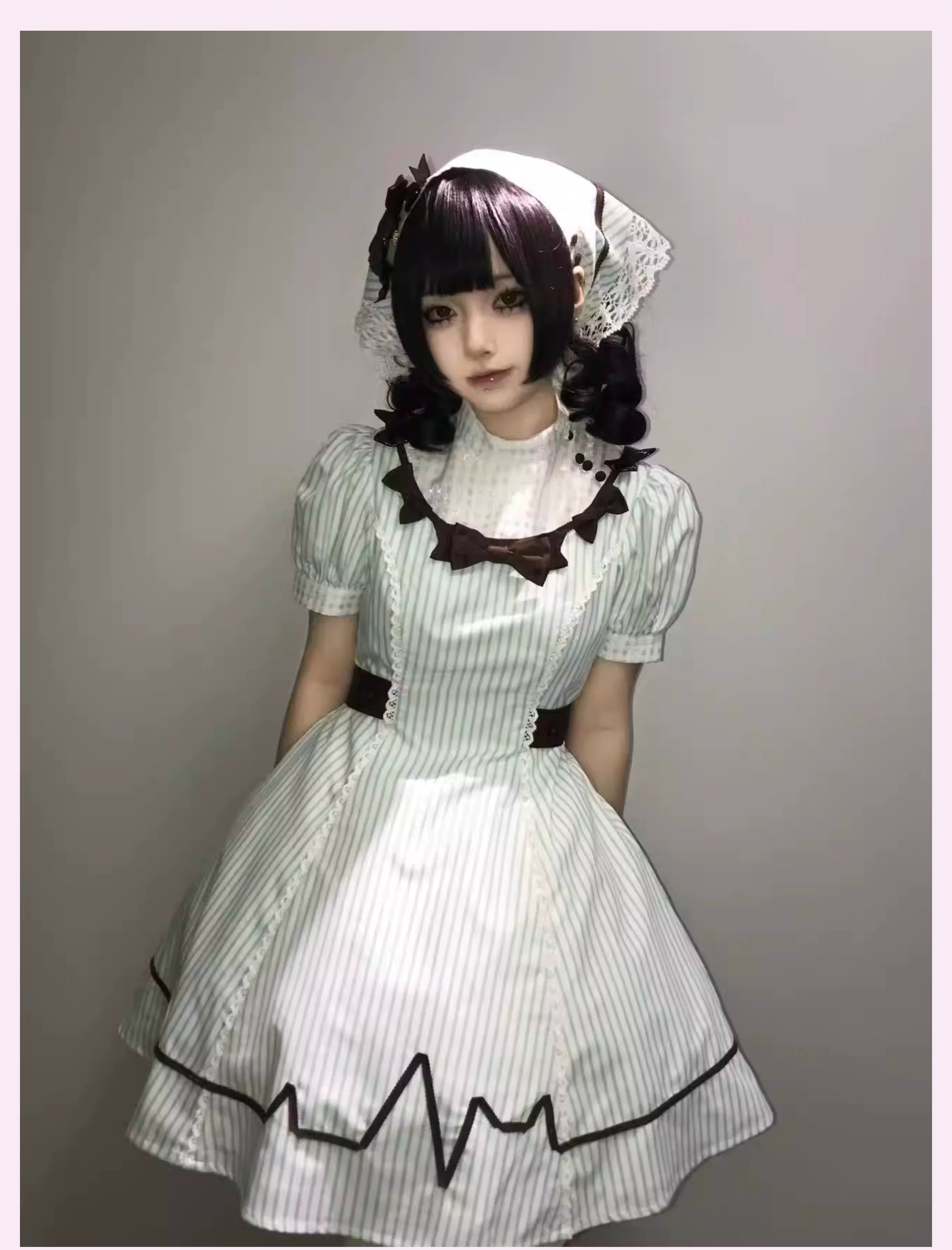 Mint Prescription - Old School Lolita Striped OP Dress, Electrocardiogram Trace