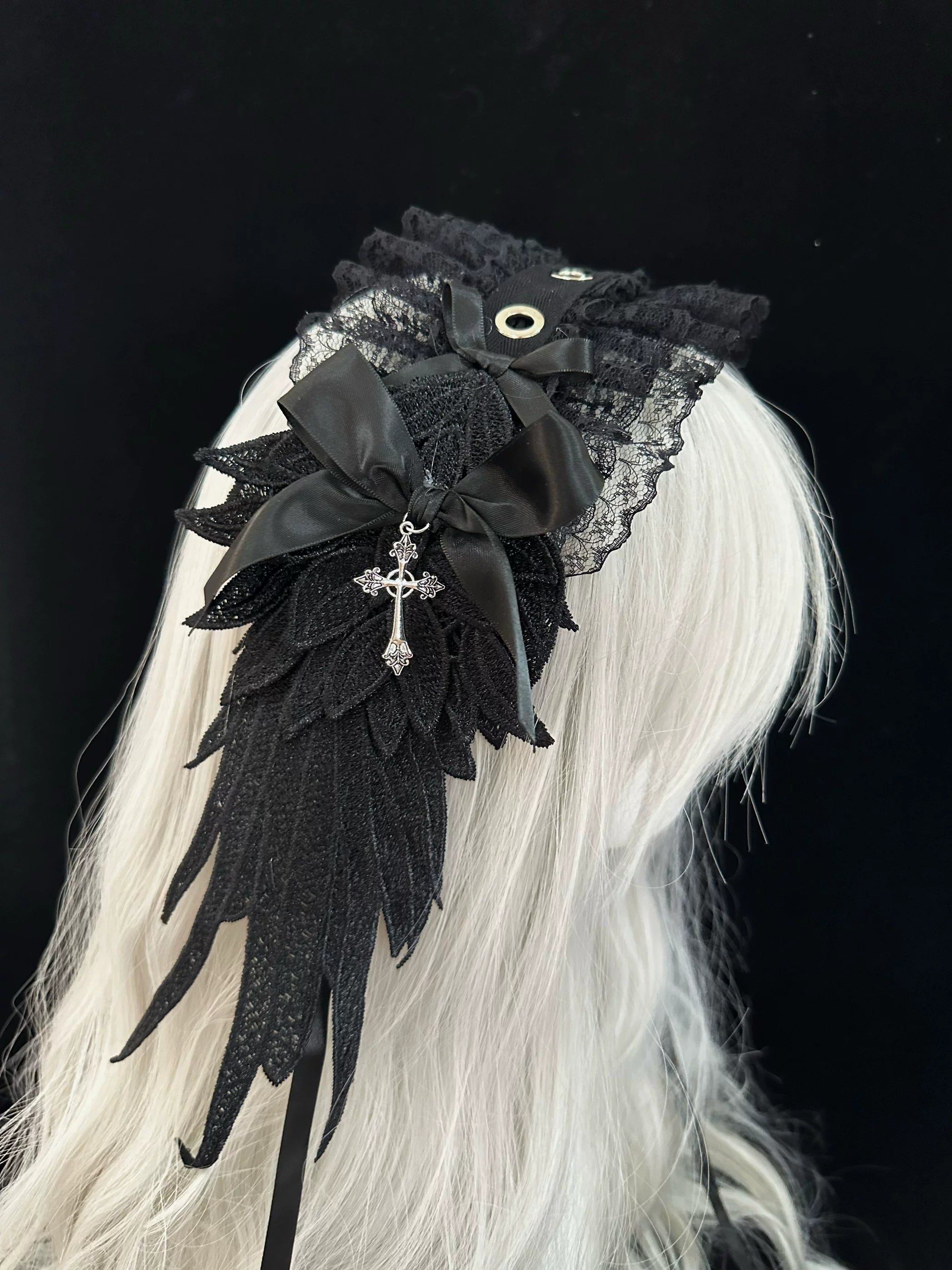 Lace Gothic Lolita Hairband, Feather Decoration Black feather headband