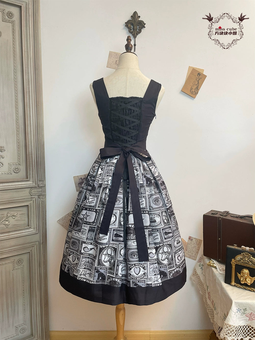 Miss Cube~Antique Label~Retro Lolita JSK Dress Print Daily Dress XS Black and white 