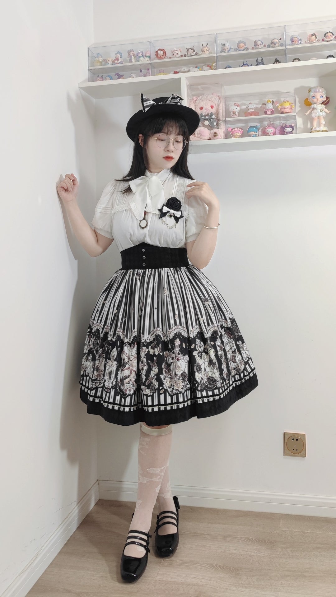 (Buyforme)Little Bear~Gothic Lolita Black and White Striped JSK Set   