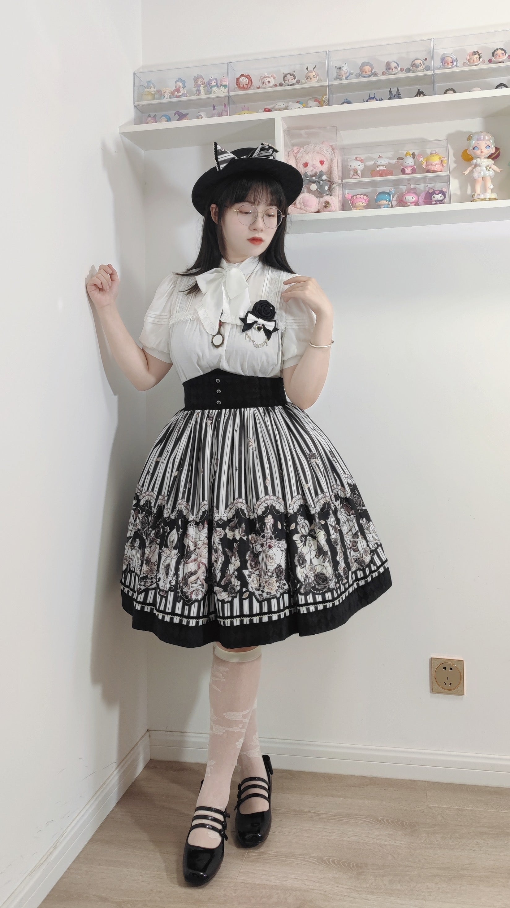 (Buyforme)Little Bear~Gothic Lolita Black and White Striped JSK Set 21350:301570