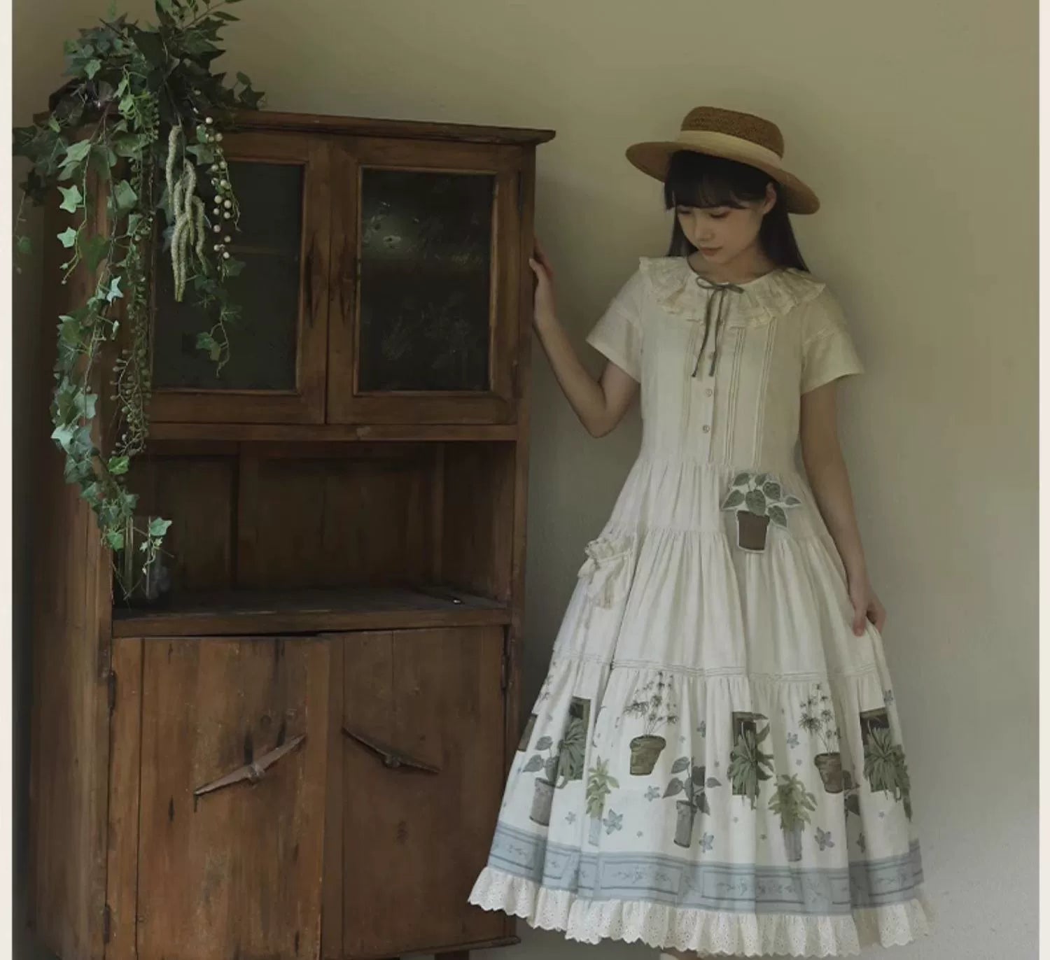 Piggy Bun - Potted Plant - Country Lolita Dress, Green Plant Print