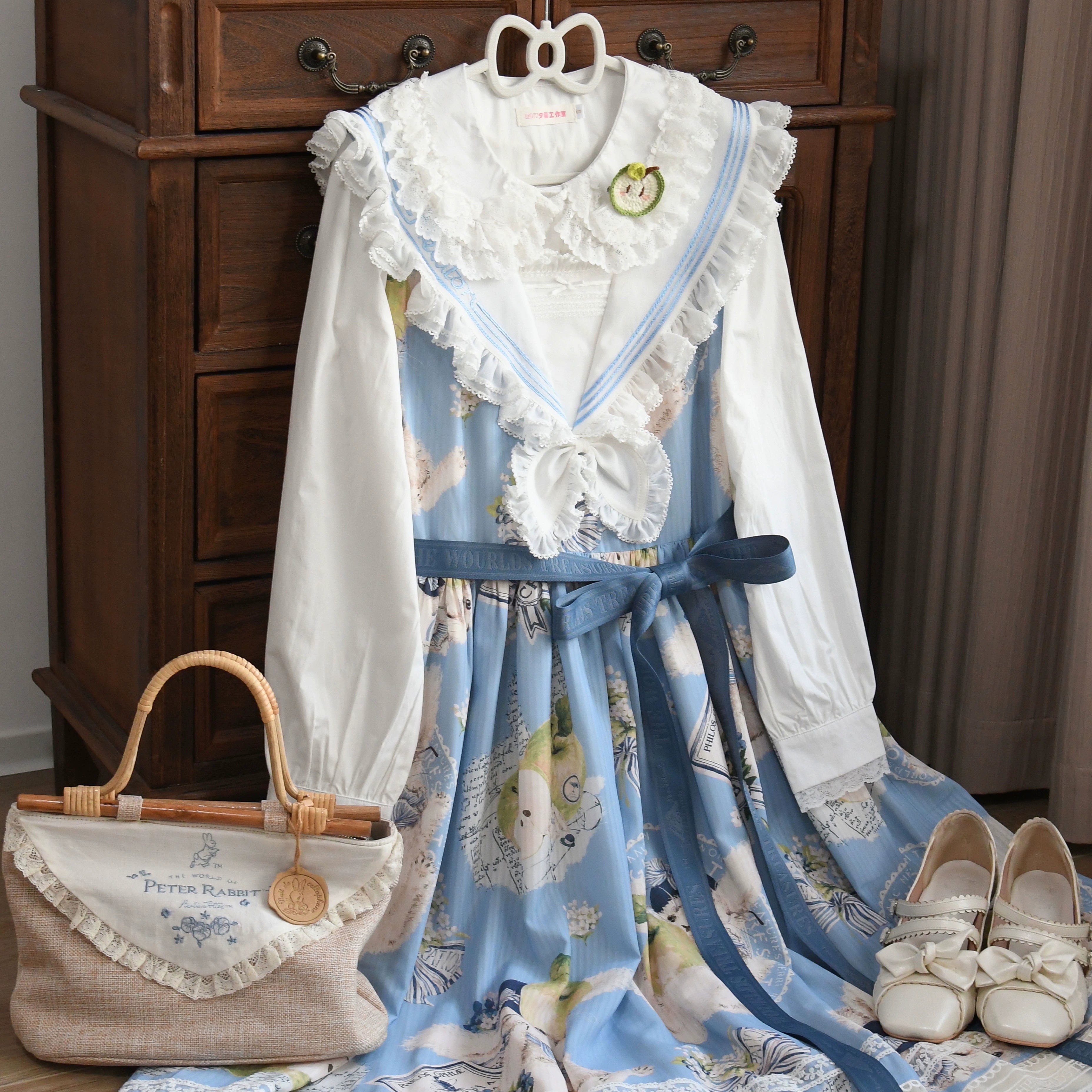 MIST~Half Sugar Milk Cake~Kawaii Lolita Blouse Peter-pan Collar and Puffy Sleeve Shirt 40540:670858