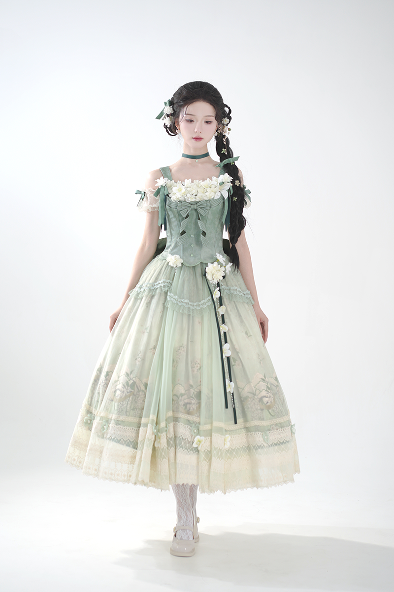 Unicorn Wings~Distant Mountain Jasmine~Classic Lolita Skirt/Camisole Outfit With Floral Details