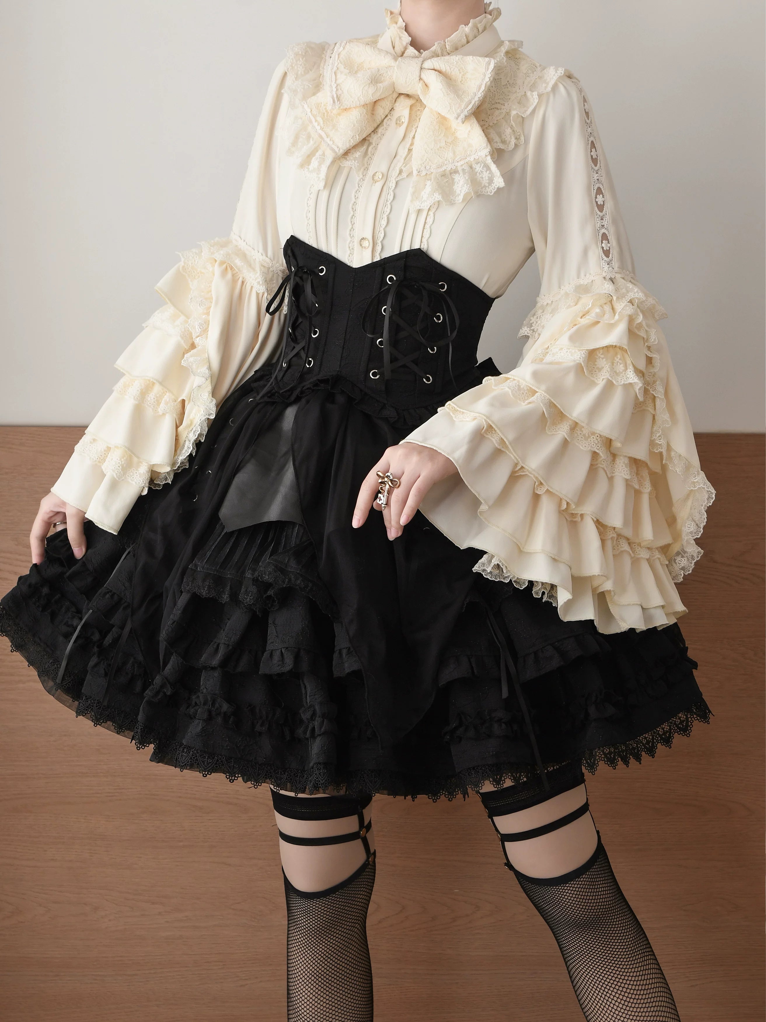 Snow Mochi - Classic Lolita Hime Sleeve Shirt, Lace Accent 44497:811287