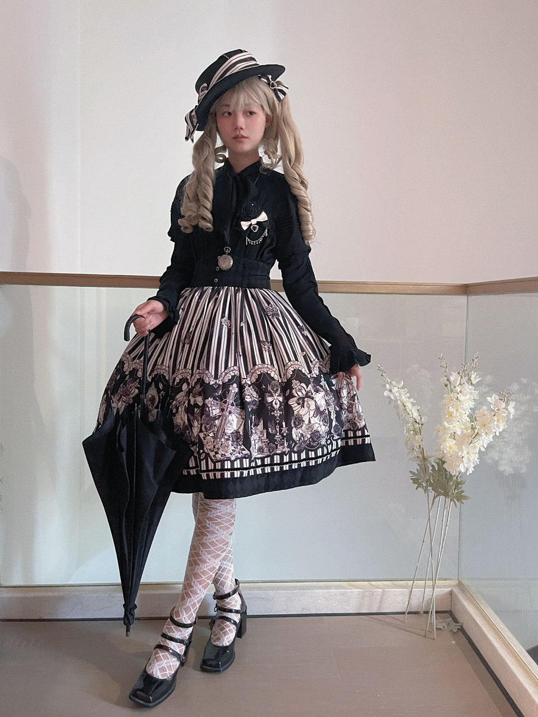 (Buyforme)Little Bear~Gothic Lolita Black and White Striped JSK Set   