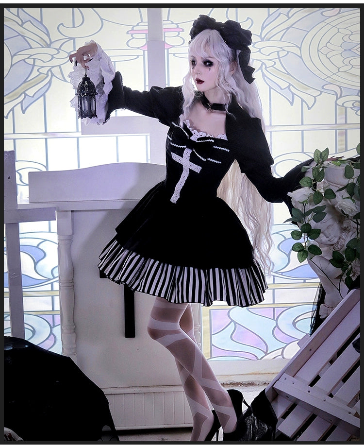 With PUJI~Requiem of Peace~Gothic Lolita Halloween Dress Fake Two-Piece OP   