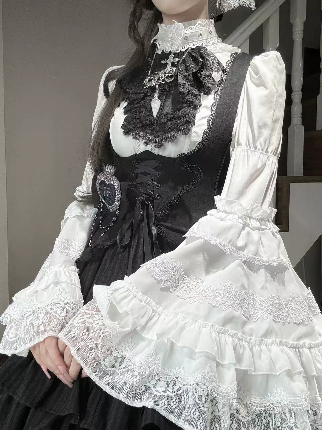 Lilizi~Fuyingrzi~Gothic Lolita Shirt Hime Blouse with Sleeve Lace Hem   