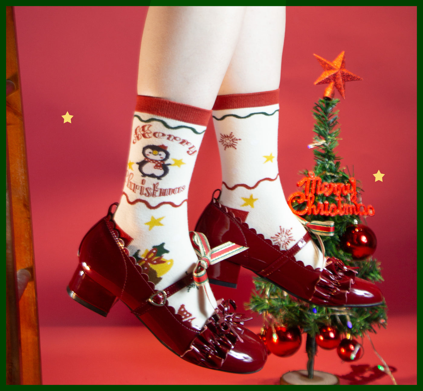 Yukines Box~Kawaii Lolita Cotton Socks for Christmas short socks red and white small penguin 