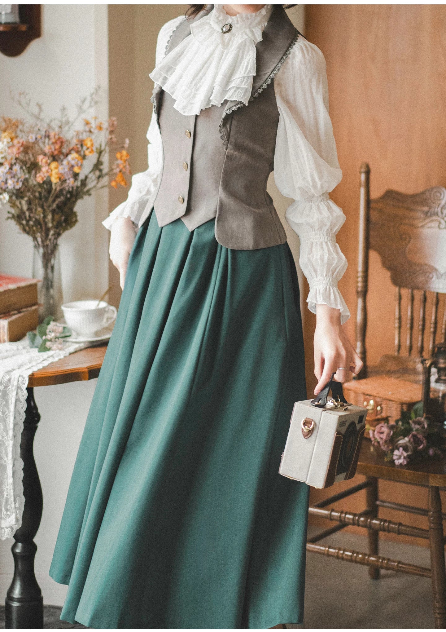 Misty Forest - White Classic Lolita Long Sleeve Blouse, Detachable Jabot