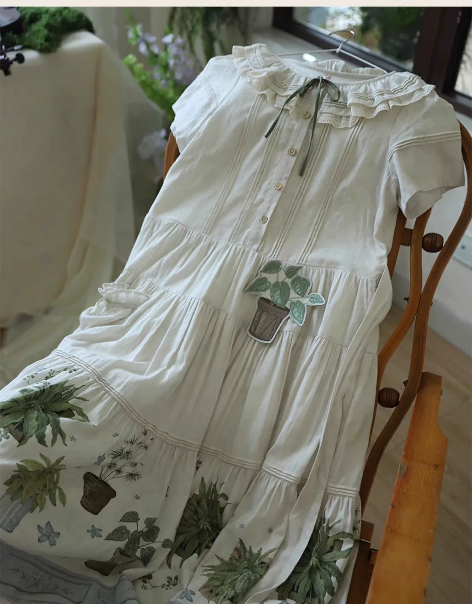Piggy Bun - Potted Plant - Country Lolita Dress, Green Plant Print